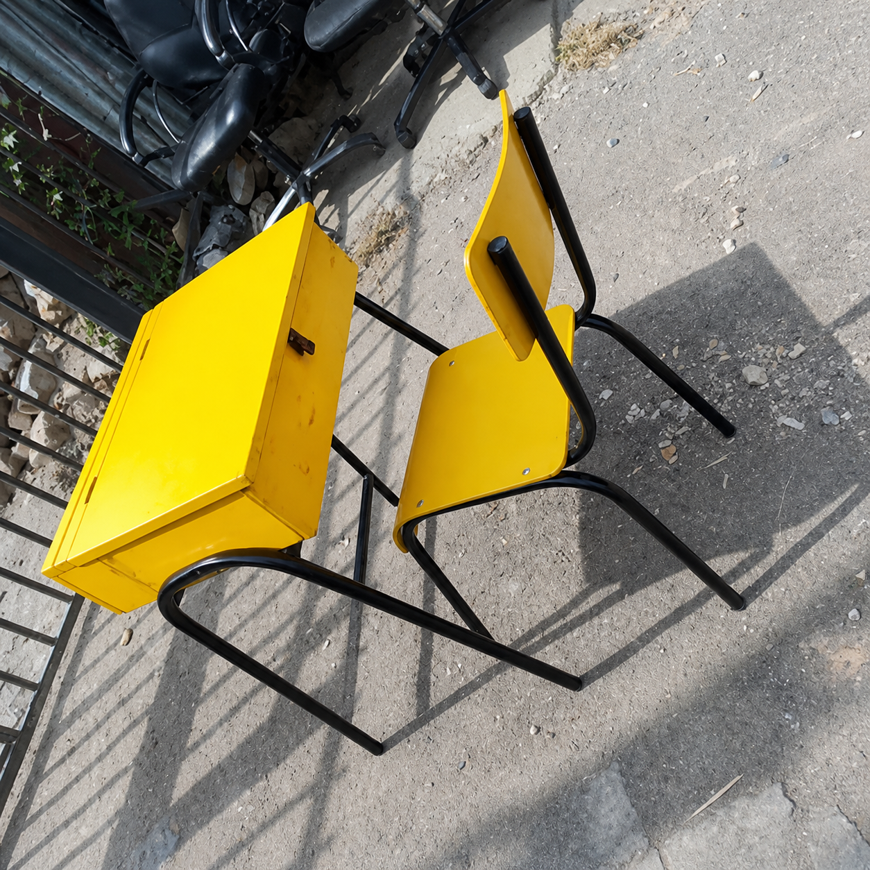 Welding Rockers and Chairs: Crafting Comfort with Durability
